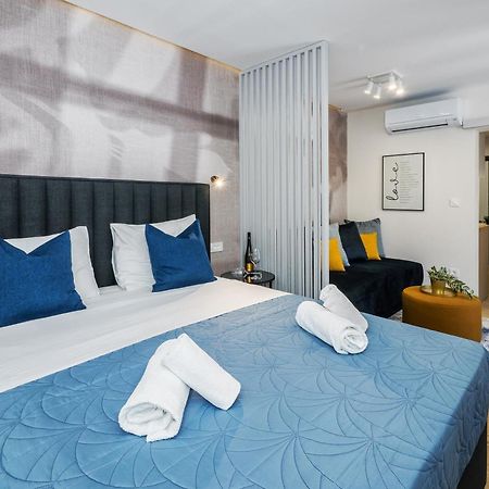 Apartments And Rooms By The Sea Lokva Rogoznica, Omis - 2973 Room photo